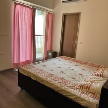 Bedroom in 3.5 BHK Apartment at ABA Ivy County, Sector 75 – for Rent