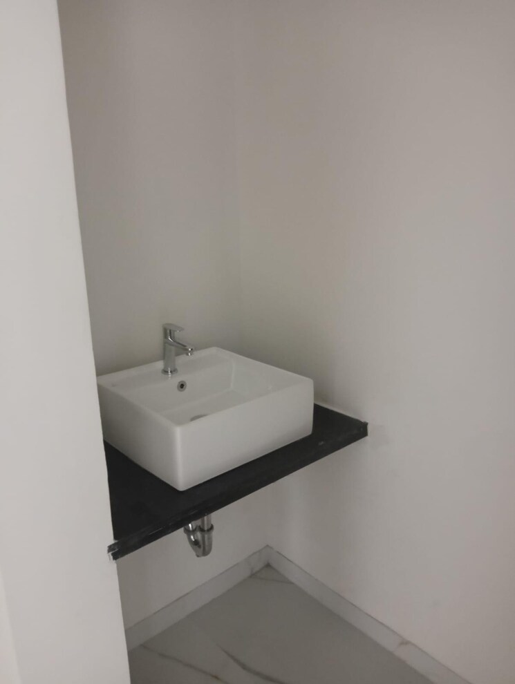 Bathroom, kakkad-la-vida 3 Bedroom 1112 Sq.Ft. Apartment In Balewadi Pune 9165177