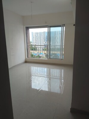 Room in 2 BHK Apartment at Drushti Sapphire, Ghatkopar East – for Rent