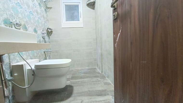 Bathroom, upper-east-97 2 Bedroom 771 Sq.Ft. Apartment In Malad East Mumbai 9165225