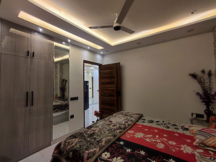 Bedroom, sector 81 3 Bedroom 150 Sq.Yd. Builder Floor In Sector 81 Faridabad 9165229