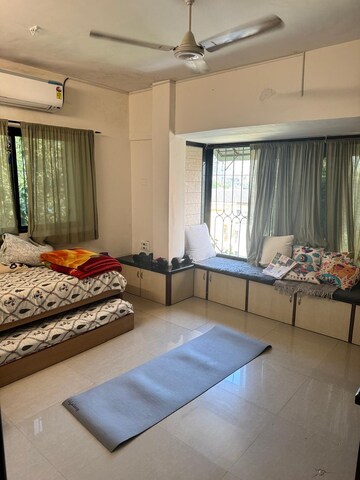 Bedroom in 2 BHK Apartment at Deccan Court Bandra, Bandra West – for Rent