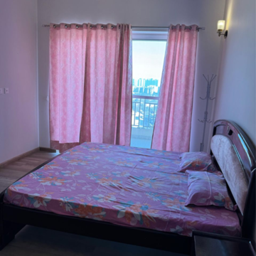 Bedroom in 2 BHK Apartment at Supertech Cape Town, Sector 74 – for Rent