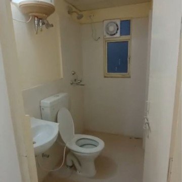 Bathroom in 3 BHK Apartment at Conscient Habitat 78, Faridpur – for Rent