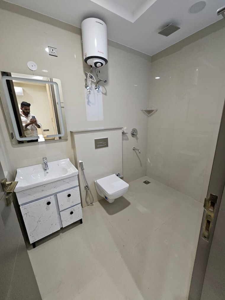 Team Area, sector 42 1 Bedroom 1000 Sq.Ft. Builder Floor In Sector 42 Gurgaon 9165490