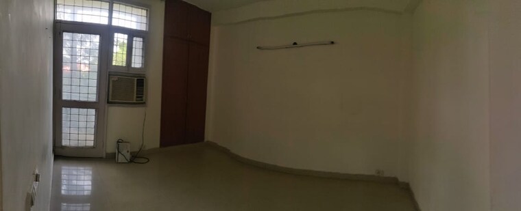 Room, unitech-residency-greens 3 Bedroom 1200 Sq.Ft. Apartment In Sector 46 Gurgaon 9165536