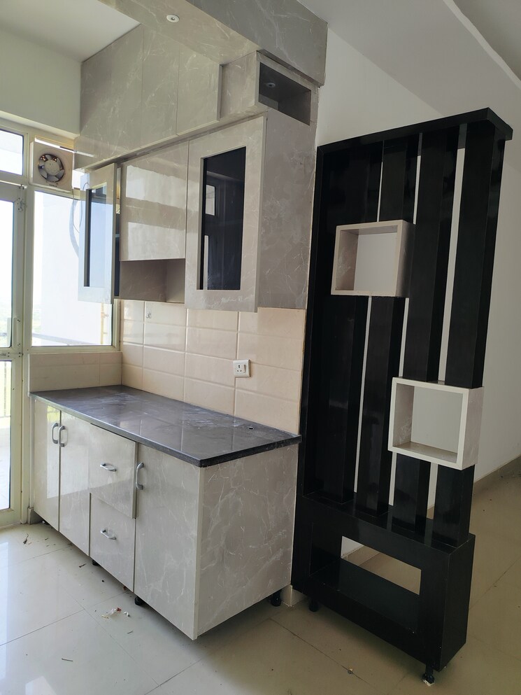 Kitchen, suncity-avenue-76 2 Bedroom 635 Sq.Ft. Apartment In Sector 76 Gurgaon 9165537