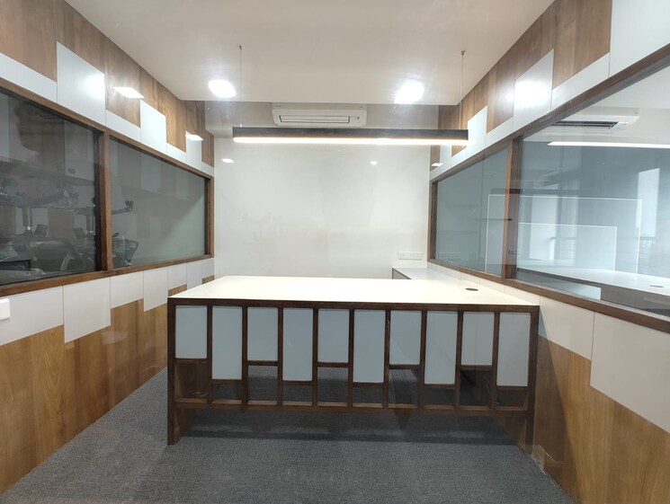 Room, zion-z-one Commercial Office Space 1600 Sq.Ft. In Bodakdev Ahmedabad 9165519