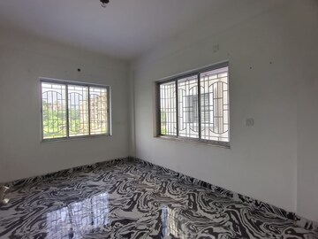 Room in 2 BHK Apartment at Dlf New Town Heights, Rajarhat New Town – for Rent