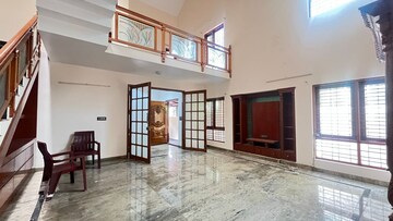 Room in 3 BHK Independent House at Hsr Layout – for Rent