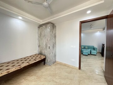 Room in 2 BHK Apartment at Saket – for Rent
