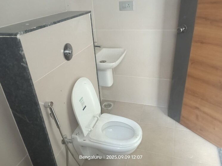 Bathroom, sonin-park-south 2 Bedroom 1366 Sq.Ft. Apartment In Jp Nagar Phase 7 Bangalore 9165558