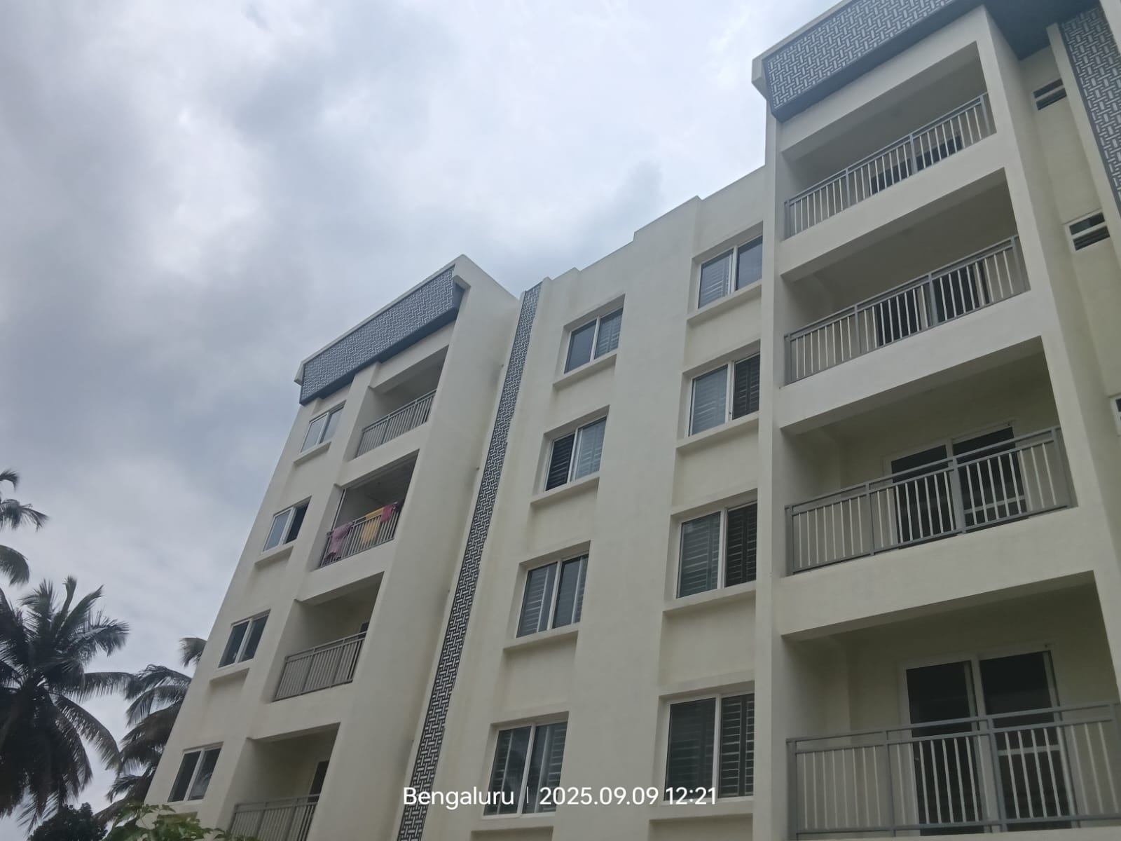 2 BHK + Pooja Room,Servant Room,Study Room Apartment For Sale in Sonin Park South