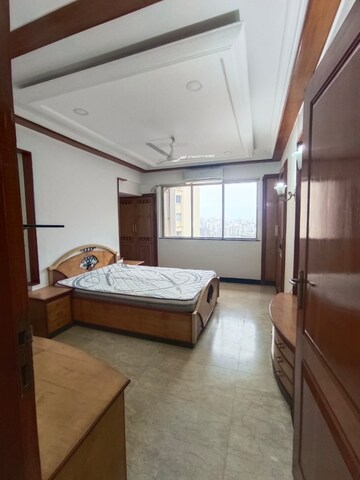 Bedroom in 2 BHK Apartment at Hiranandani Gardens Glen Height, Powai – for Rent