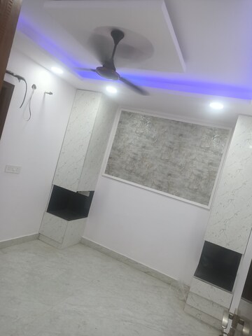 Team Area in 3 BHK Builder Floor at Govindpuri – for Sale