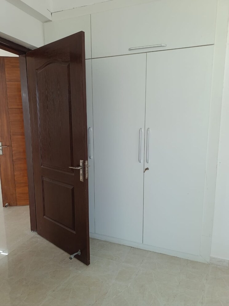 Room, omaxe-royal-residency-faridabad 3 Bedroom 1685 Sq.Ft. Apartment In Sector 79 Faridabad 9165619