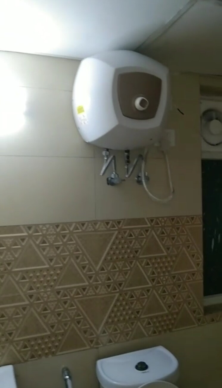 Bathroom, amrapali-riverview 2.5 Bedroom 1125 Sq.Ft. Apartment In Amrapali Leisure Valley Greater Noida 9165613