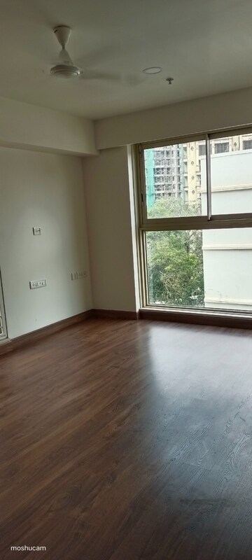Room in 3 BHK Apartment at Ashar Navroze Apartment, Pali Hill – for Sale