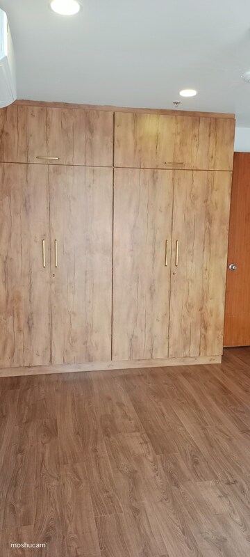 Bathroom in 3 BHK Apartment at Ashar Navroze Apartment, Pali Hill – for Sale