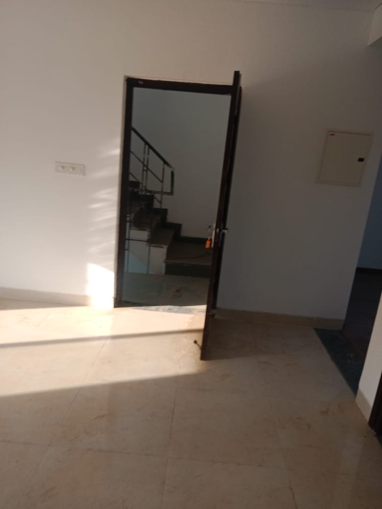 3 BHK + Pooja Room,Study Room,Extra Room Apartment For Sale in BPTP Park Elite Floors
