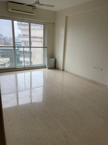 Room in 3 BHK Apartment at Supreme Badrinath, Khar West – for Sale