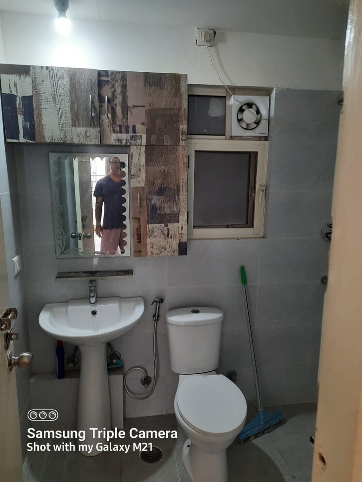 Bathroom, puri-aman-vilas 3.5 Bedroom 1670 Sq.Ft. Builder Floor In Sector 89 Faridabad 9165732
