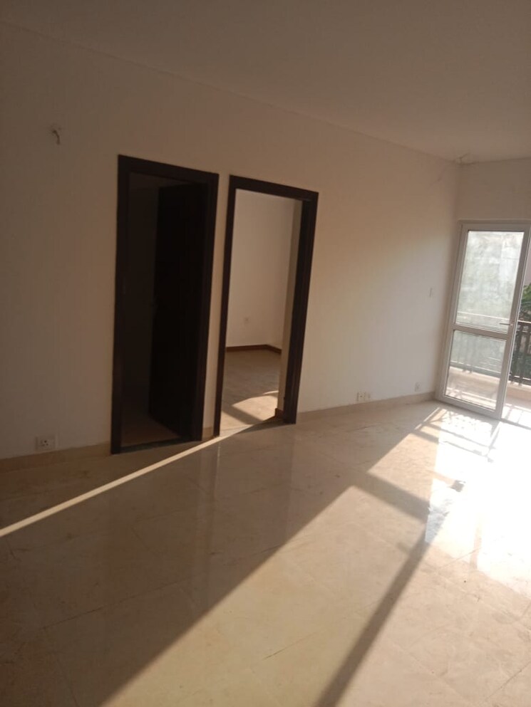 Room, bptp-parkland-pride 4 Bedroom 250 Sq.Yd. Builder Floor In Sector 77 Faridabad 9165725