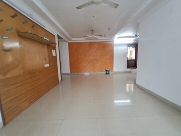 Room in 2.5 BHK Apartment at Neptune Living Point, Bhandup West – for Rent