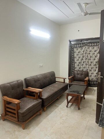 Living Room in 1 BHK Apartment at Sector 115 – for Rent