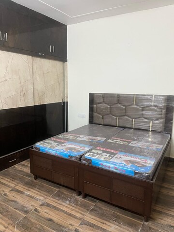 Bedroom in 1 BHK Apartment at Sector 115 – for Rent