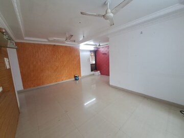 Room in 2.5 BHK Apartment at Neptune Living Point, Bhandup West – for Rent