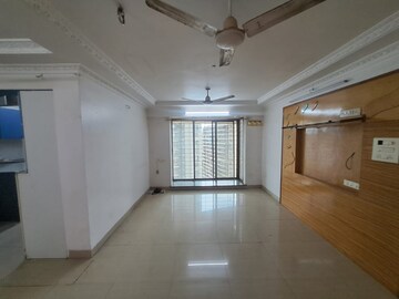Room in 2.5 BHK Apartment at Neptune Living Point, Bhandup West – for Rent