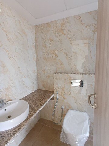 Bathroom in 4 BHK Apartment at Shapoorji Pallonji Siennaa, Kandivali East – for Sale