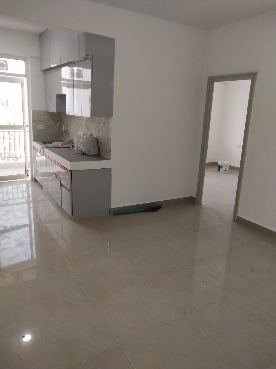 2 BHK Apartment For Rent in Suncity Avenue 76