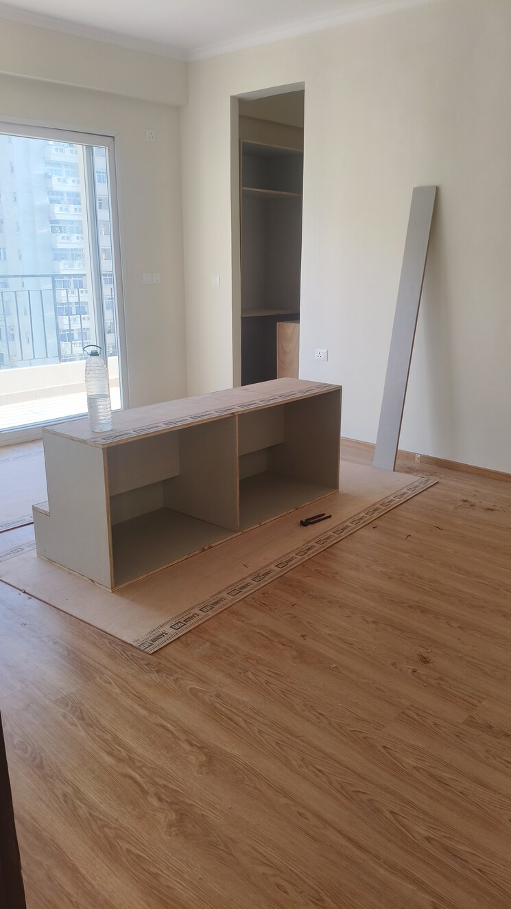 Room, amrapali-crystal-homes 4 Bedroom 2140 Sq.Ft. Apartment In Sector 76 Noida 9165887