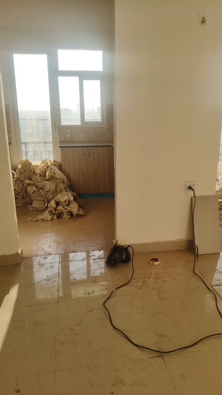 Living Room, amrapali-crystal-homes 4 Bedroom 2140 Sq.Ft. Apartment In Sector 76 Noida 9165887