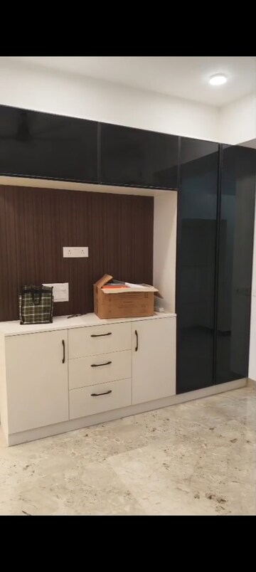 Kitchen in 4 BHK Apartment at Sector 65 – for Rent