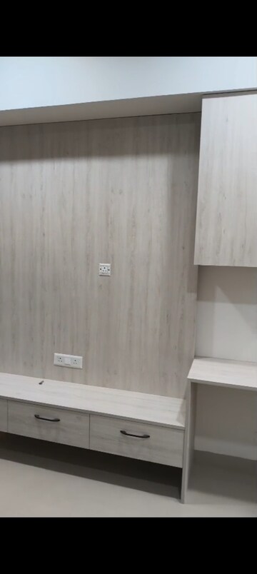 Room in 4 BHK Apartment at Sector 65 – for Rent