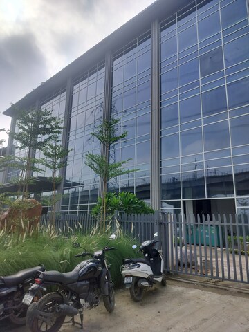  Shop – Exterior View View at Galaxy Blue Sapphire Plaza, Sector 4 Greater Noida - for Sale