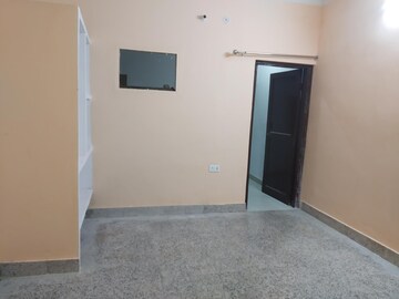 Room in 1 RK Independent House at Aliganj Plaza, Aliganj – for Rent