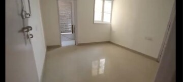 Room in 1 RK Independent House at Aliganj Plaza, Aliganj – for Rent