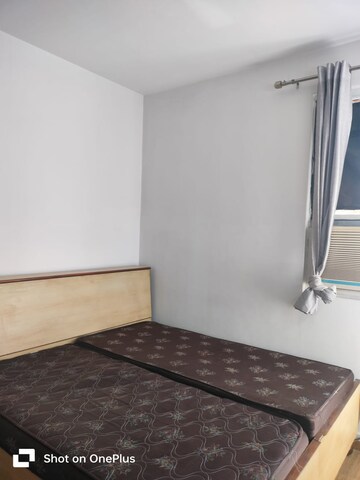 Room in 2 BHK Apartment at Tulip Lemon, Sector 69 – for Rent