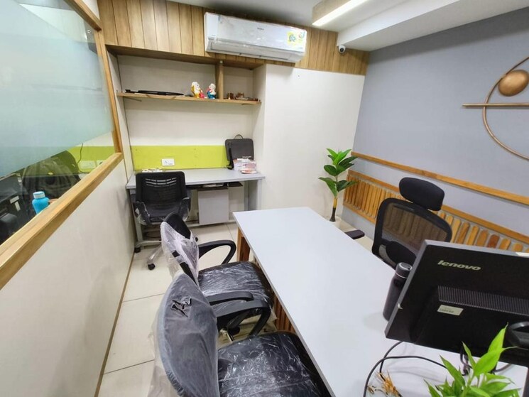Team Area, shyamal Commercial Office Space 726 Sq.Ft. In Shyamal Ahmedabad 9165834
