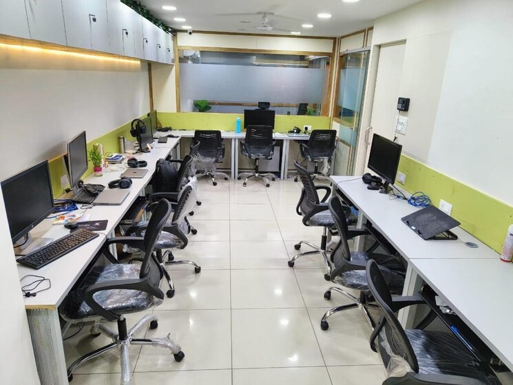 Team Area, shyamal Commercial Office Space 726 Sq.Ft. In Shyamal Ahmedabad 9165834