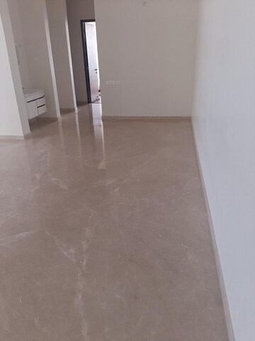 Room in 3 BHK Apartment at Omkar Alta Monte, Malad East – for Rent