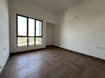 Room in 3 BHK Apartment at Rungta Madgul Antaraa, Diamond Harbour Road – for Sale