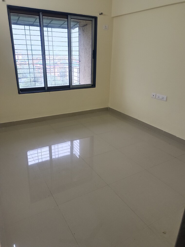 Room, hubtown-greenwoods 3 Bedroom 752 Sq.Ft. Apartment In Vartak Nagar Thane 9165988