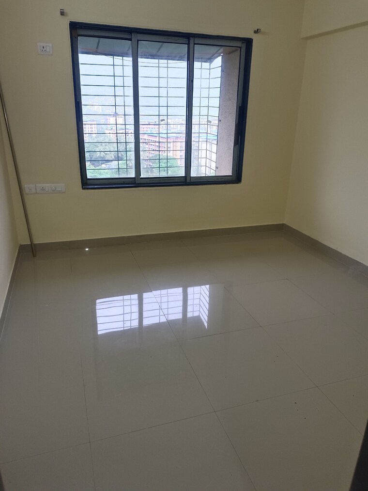 Room, hubtown-greenwoods 3 Bedroom 752 Sq.Ft. Apartment In Vartak Nagar Thane 9165988