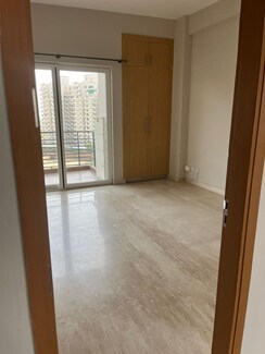 3.5 BHK + Servant Room Apartment For Sale in Emaar Palm Hills