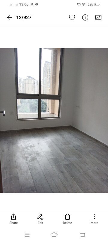 Room in 2.5 BHK Apartment at Hiranandani Skylark Enclave, Ghodbunder Road – for Rent